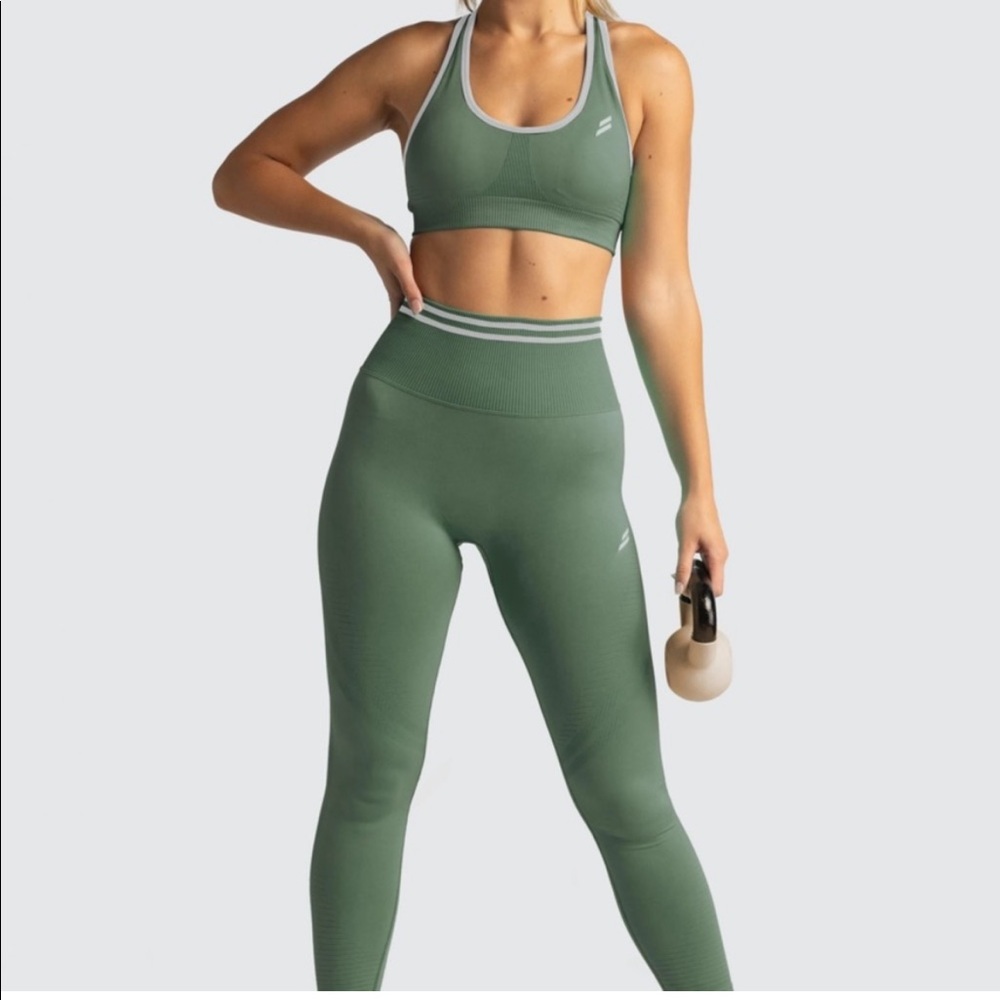 Do You Even Seamless Scrunch Khaki Green